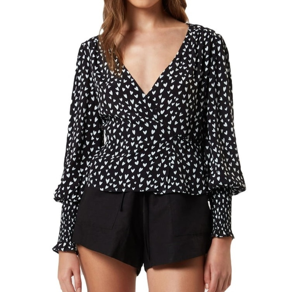 3/$25 anthropologie romantic feminine whimsigoth heart pattern wrap blouse